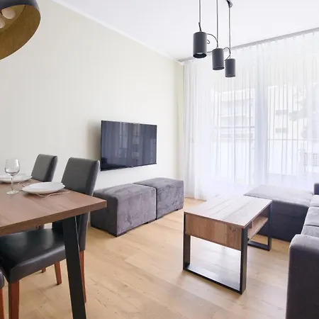 Aquamarina, Sun & Snow *