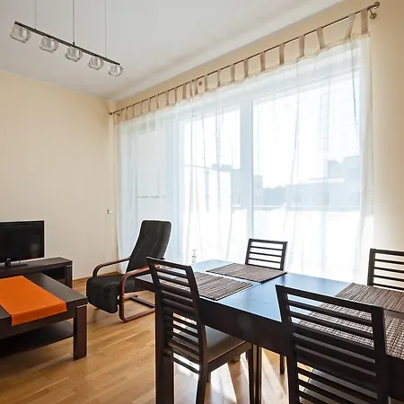 Aquamarina, Sun & Snow *