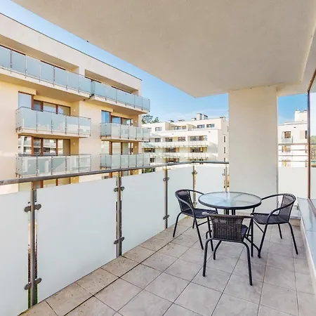 Aquamarina, Sun & Snow Apartment *